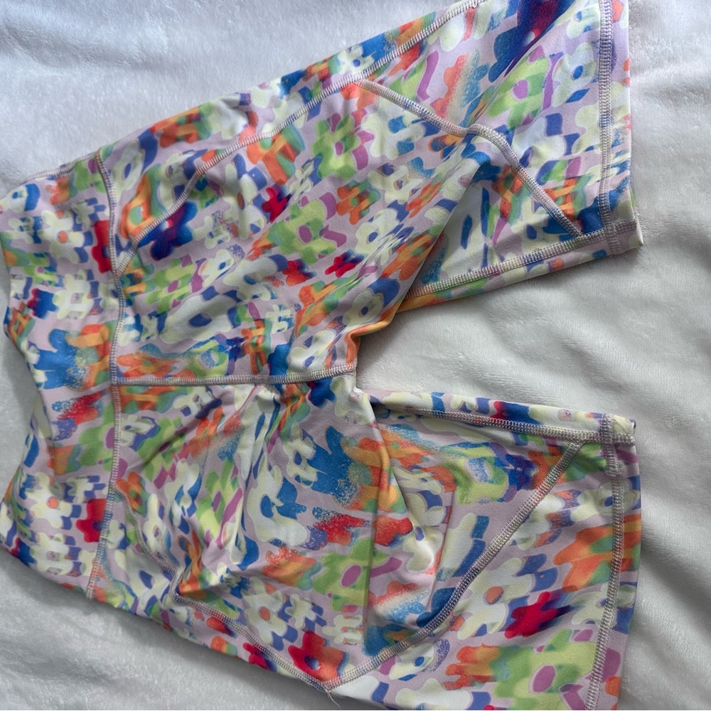 Fabletics Multicolor Bike Shorts - Picture 2 of 3